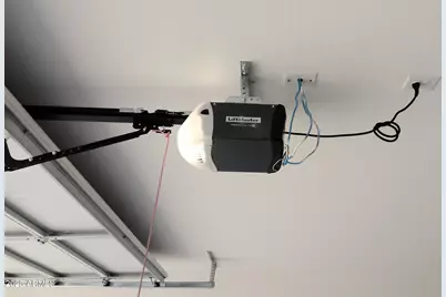 15162 W Gray Fox Trail, Surprise, AZ 85387 - Photo 16