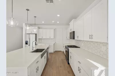 15983 W Desert Spoon Drive, Surprise, AZ 85387 - Photo 6