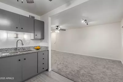 2608 W Berridge Lane #C-220, Phoenix, AZ 85017 - Photo 4