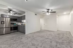 2608 W Berridge Ln, Phoenix, AZ 85017 - Photo 2