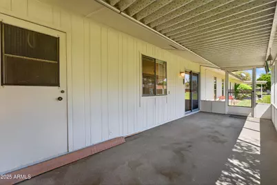 9821 W Pleasant Valley Road, Sun City, AZ 85351 - Photo 30