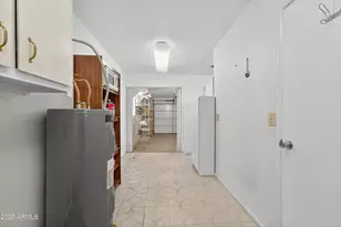 9821 W Pleasant Valley Rd, Sun City, AZ 85351 - Photo 34