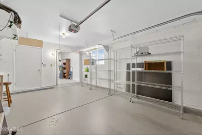 9821 W Pleasant Valley Road, Sun City, AZ 85351 - Photo 32