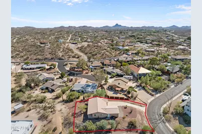 823 Yaqui Drive, Wickenburg, AZ 85390 - Photo 1