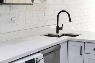 3002 N 32nd St, Phoenix, AZ 85018 - Photo 14