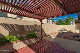 502 E Topeka Dr, Phoenix, AZ 85024 - Photo 8
