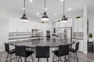 9258 W White Feather Ln, Peoria, AZ 85383 - Photo 8