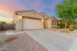9258 W White Feather Ln, Peoria, AZ 85383 - Photo 2