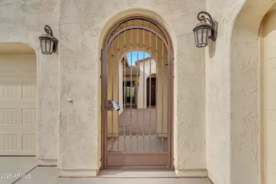 17900 W Briarwood Drive, Goodyear, AZ 85338 - Photo 10