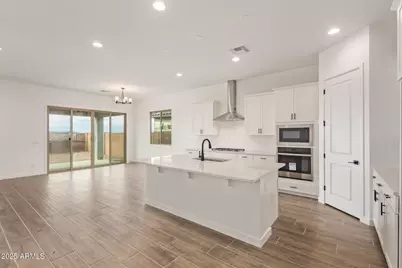 16943 W Desert Lane, Goodyear, AZ 85338 - Photo 2