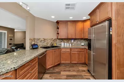 3009 N 43rd Place, Phoenix, AZ 85018 - Photo 6