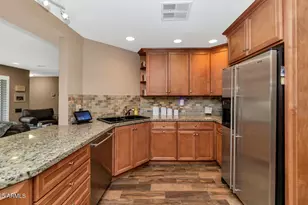 3009 N 43rd Pl, Phoenix, AZ 85018 - Photo 6