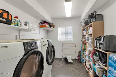 3009 N 43rd Place, Phoenix, AZ 85018 - Photo 12