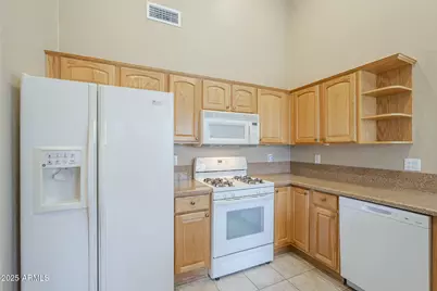 9612 E Champagne Drive, Sun Lakes, AZ 85248 - Photo 10