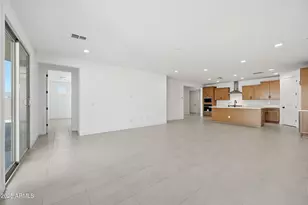 16752 W Saguaro Park Ln, Surprise, AZ 85387 - Photo 12