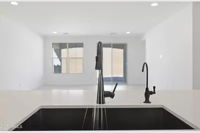 16752 W Saguaro Park Lane, Surprise, AZ 85387 - Photo 14