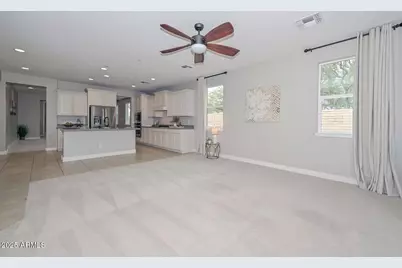 30741 N 138th Avenue, Peoria, AZ 85383 - Photo 2