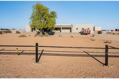 30305 N 243rd Avenue, Wittmann, AZ 85361 - Photo 1