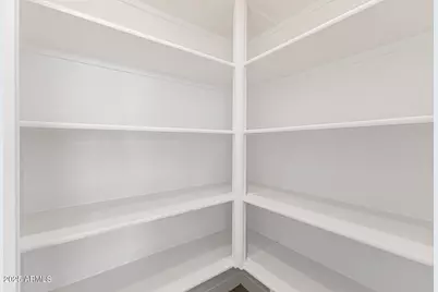 16931 W Desert Lane, Goodyear, AZ 85338 - Photo 4