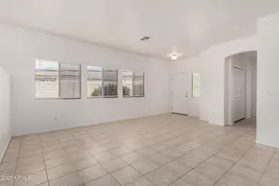 13857 W Maui Ln, Surprise, AZ 85379 - Photo 6