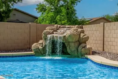 13857 W Maui Lane, Surprise, AZ 85379 - Photo 30