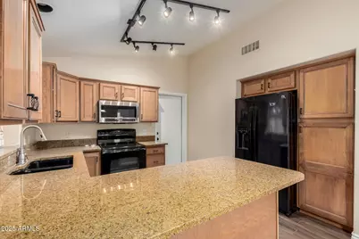 9529 W Runion Drive, Peoria, AZ 85382 - Photo 12