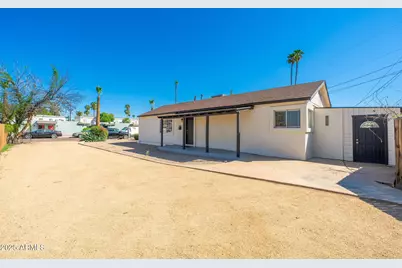 913 W Highland Avenue, Phoenix, AZ 85013 - Photo 2