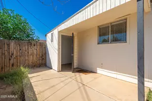 913 W Highland Ave, Phoenix, AZ 85013 - Photo 22