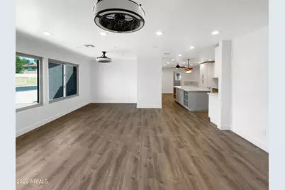 2337 W Tierra Buena Lane, Phoenix, AZ 85023 - Photo 12