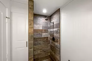 2337 W Tierra Buena Ln, Phoenix, AZ 85023 - Photo 16