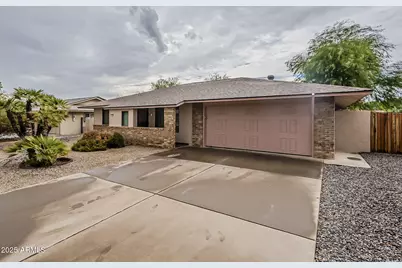 13127 W Blue Bonnet Drive, Sun City West, AZ 85375 - Photo 2