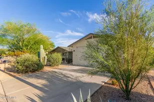 3023 E Sells Dr, Phoenix, AZ 85016 - Photo 8