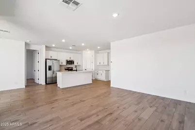 4619 S 95th Drive, Tolleson, AZ 85353 - Photo 8