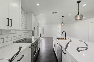 10037 N 42nd Dr, Phoenix, AZ 85051 - Photo 14