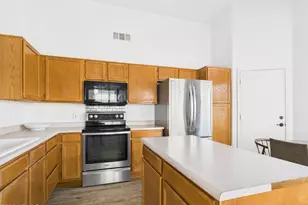 7125 W La Senda Dr, Glendale, AZ 85310 - Photo 6