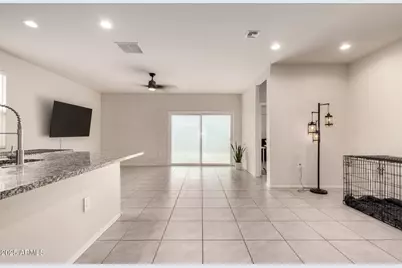 24896 N 184th Lane, Wittmann, AZ 85361 - Photo 10