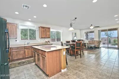 6808 W Mockingbird Way, Florence, AZ 85132 - Photo 10