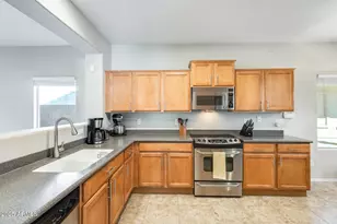 550 E Goldmine Ln, San Tan Valley, AZ 85140 - Photo 16