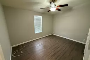 7810 W Peoria Ave, Peoria, AZ 85345 - Photo 20