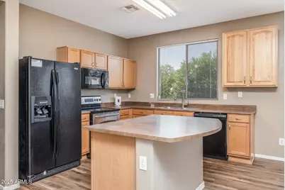 3148 W Maldonado Road, Phoenix, AZ 85041 - Photo 8