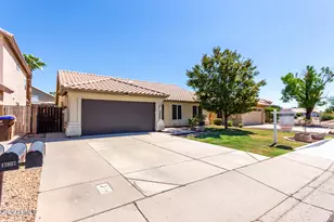17857 N 85th Ln, Peoria, AZ 85382 - Photo 4