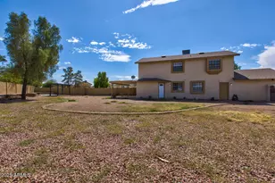 15805 N 37th Ln, Phoenix, AZ 85053 - Photo 2