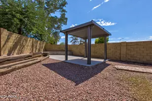 15805 N 37th Ln, Phoenix, AZ 85053 - Photo 14