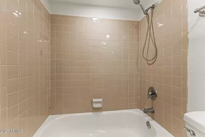 15805 N 37th Lane, Phoenix, AZ 85053 - Photo 10