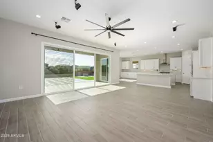 21307 N 59th Ter, Phoenix, AZ 85054 - Photo 42