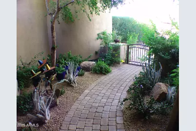 7373 E Clubhouse Drive #8, Scottsdale, AZ 85266 - Photo 4