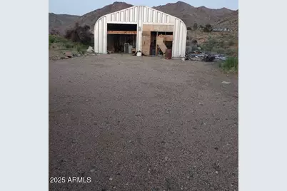 4290 N Smoketree Road, Golden Valley, AZ 86413 - Photo 1