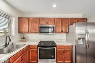 10535 W Clair Dr, Sun City, AZ 85351 - Photo 8