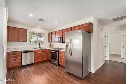 10535 W Clair Drive, Sun City, AZ 85351 - Photo 12