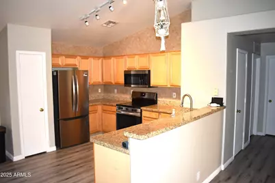 21838 N 34th Avenue, Phoenix, AZ 85027 - Photo 2